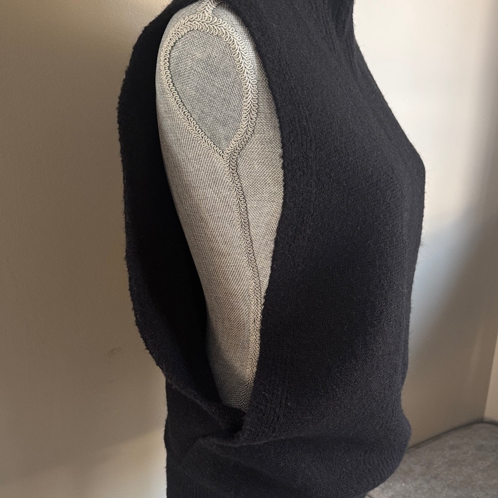 Banana Republic Black Open Sleeveless Turtleneck Sweater - Picture 3 of 8